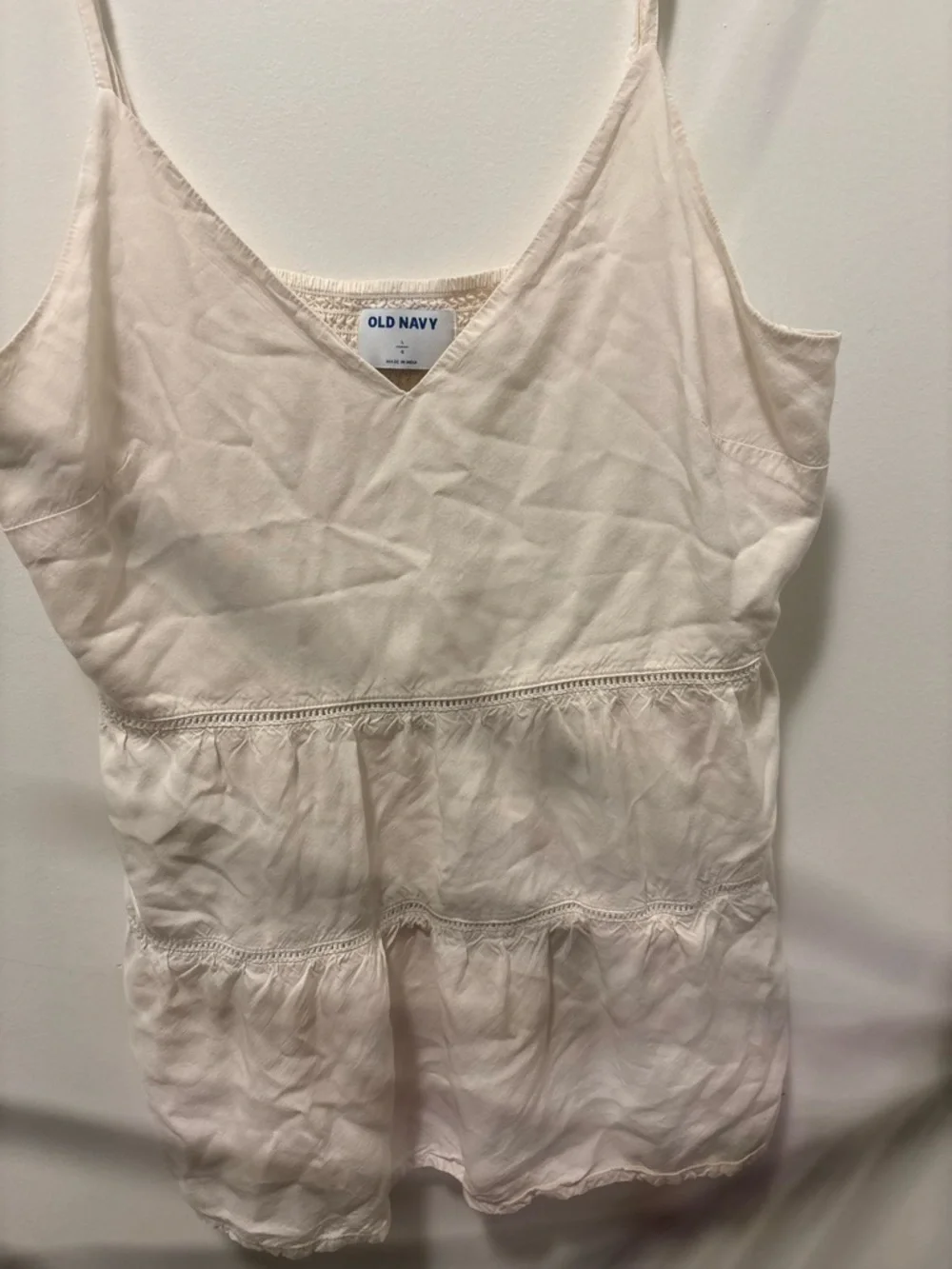 Old Navy Cream Colour Camisole V-neck 100% rayon. - Picture 2 of 6